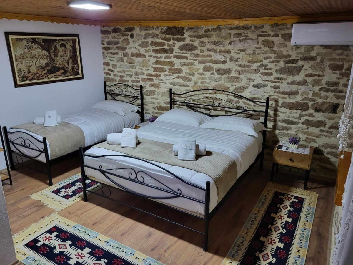 Guest House Hasko Gjirokastër Eksteriør billede