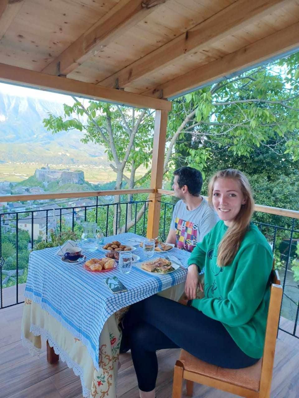 Guest House Hasko Gjirokastër Eksteriør billede