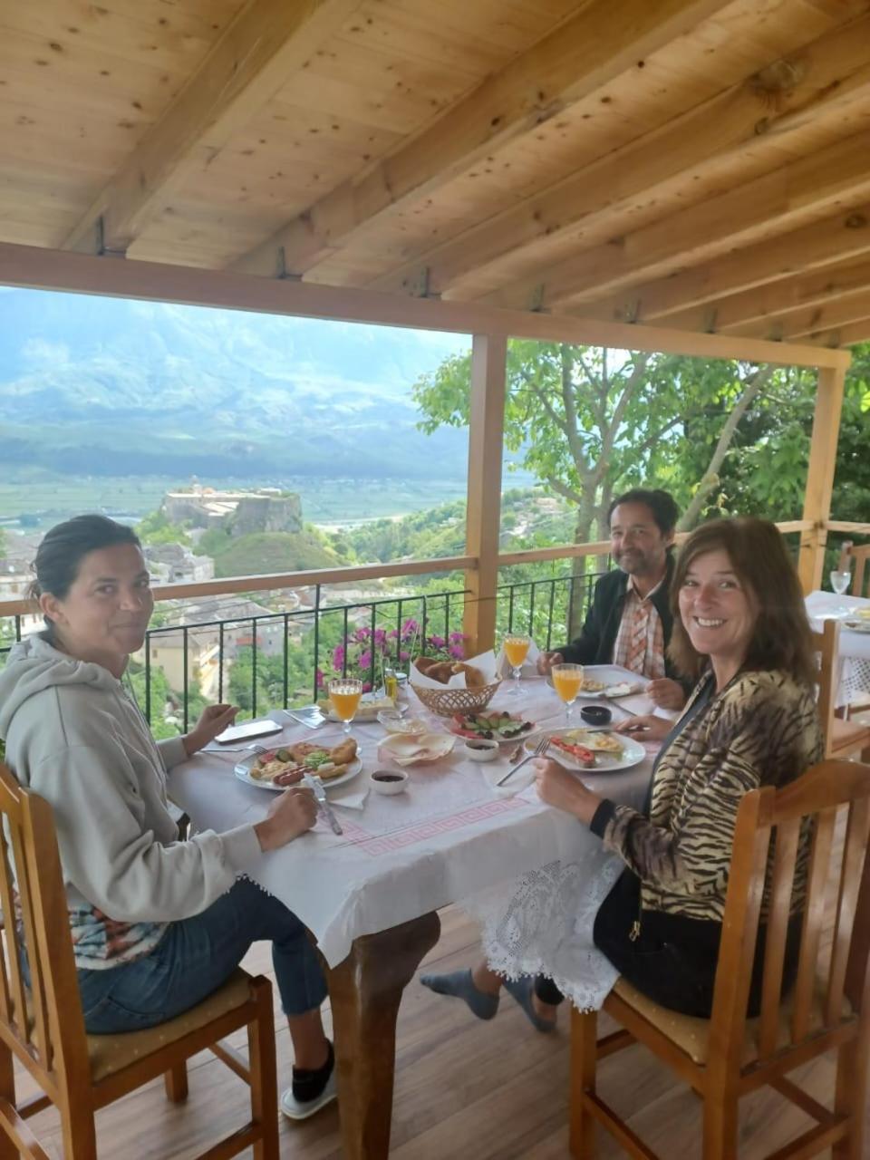 Guest House Hasko Gjirokastër Eksteriør billede